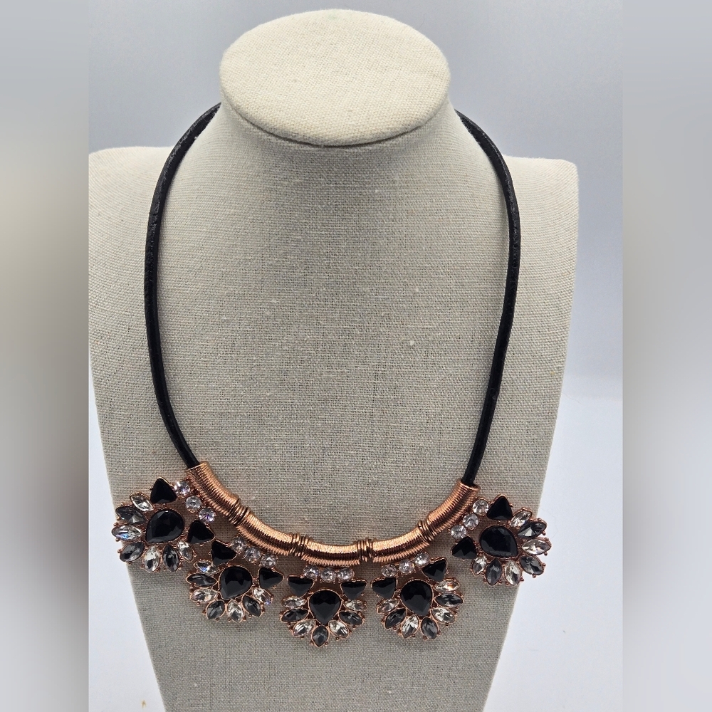 AVON Vintage Statement Necklace Faux Leather Bib Style Necklace Jewels